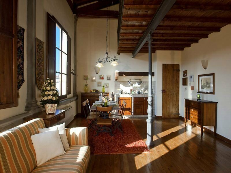 Palazzo Uguccioni Apartments Florence Exterior photo
